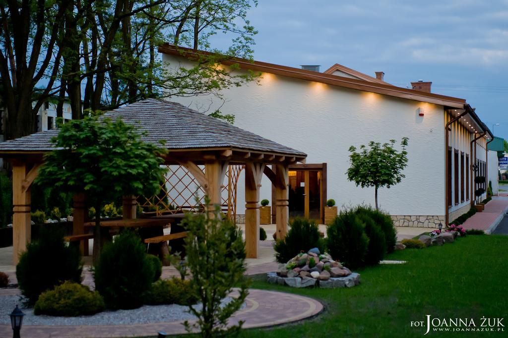 Zajazd Avangarda Wisznice Exterior foto