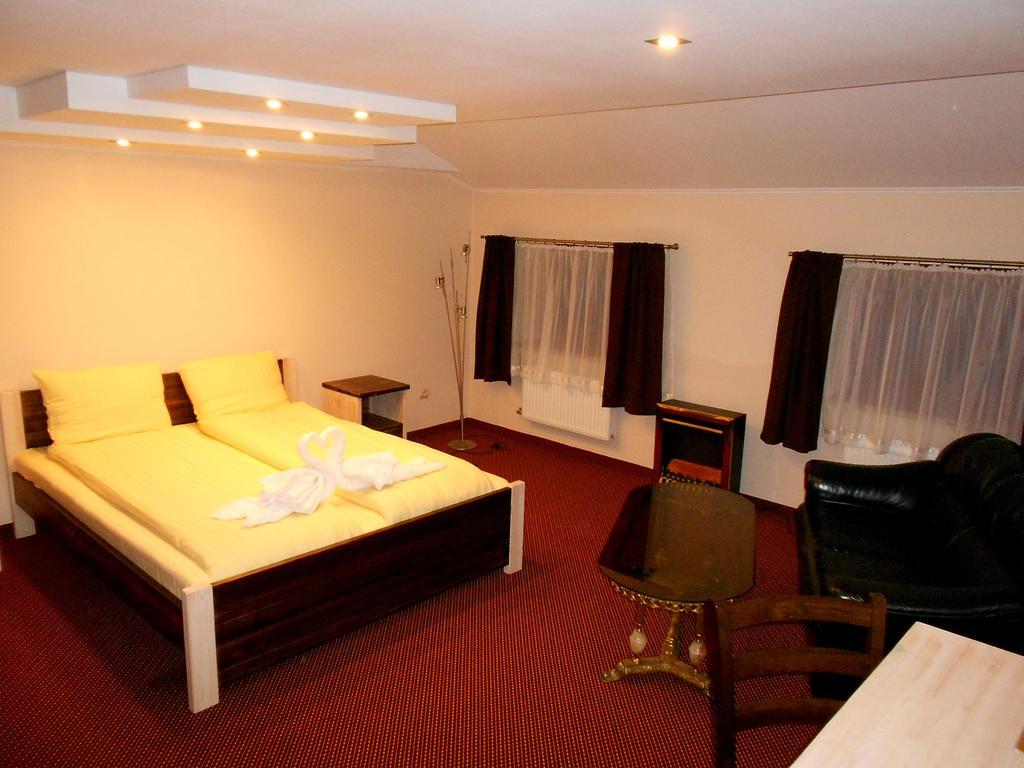 Zajazd Avangarda Wisznice Habitación foto